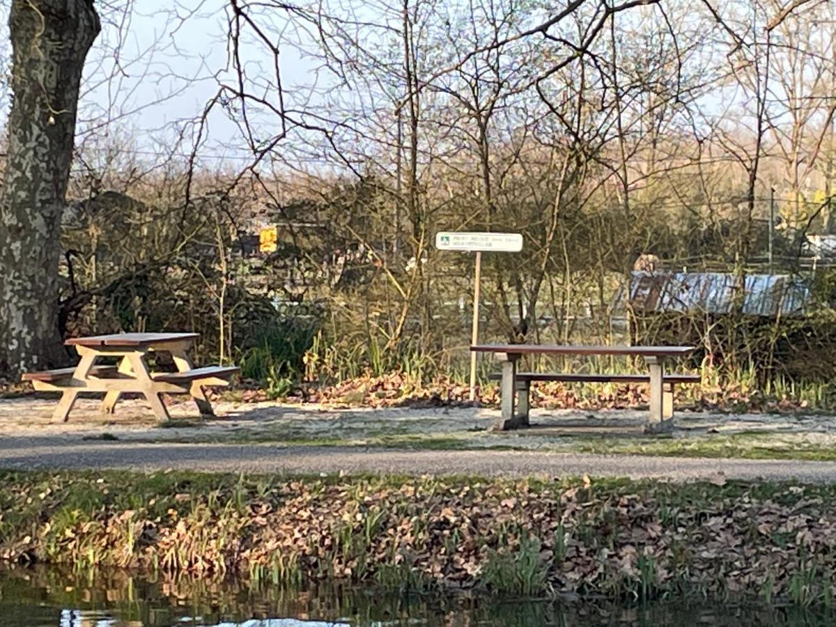 Gite Le Bois De Montpouillan マルマンド エクステリア 写真