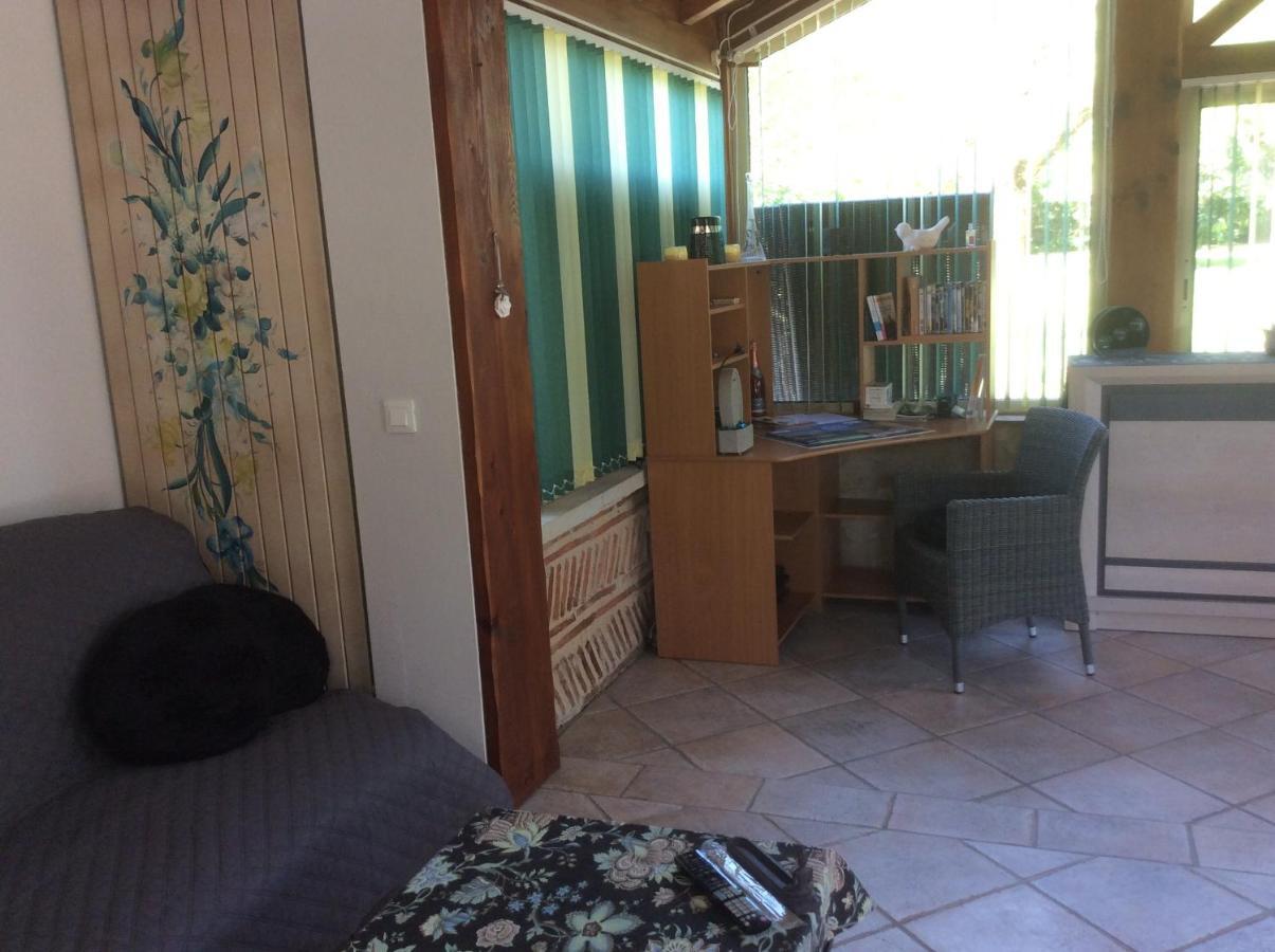 Gite Le Bois De Montpouillan マルマンド エクステリア 写真