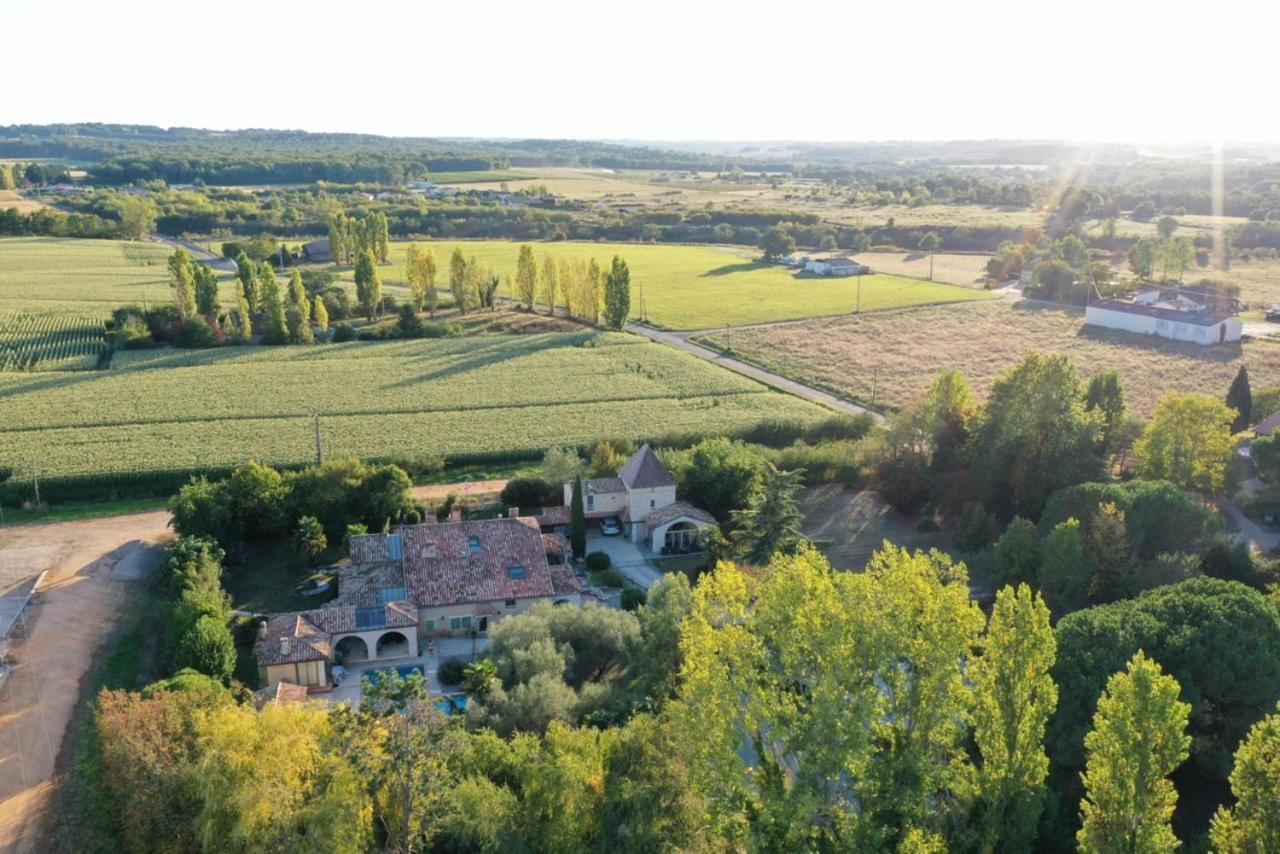 Gite Le Bois De Montpouillan マルマンド エクステリア 写真
